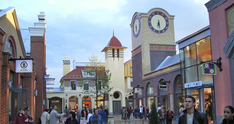 Ingolstadt Village, Einkaufszentrum, Einkaufsoutlet, Shoppingtour buchen